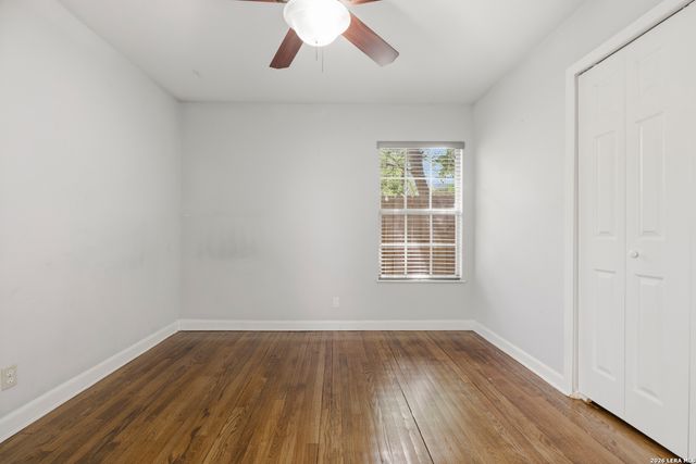 323 BASSWOOD DR, San Antonio, TX 78213