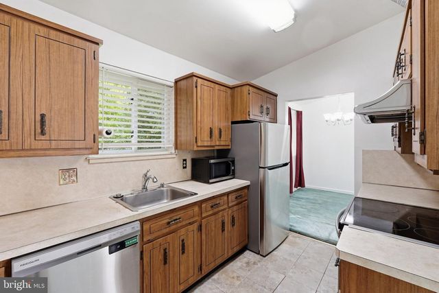 4809 ASPEN HILL RD, Rockville, MD 20853
