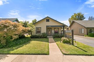 1012 E Jackson Street, Medford, OR 97504
