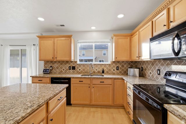 1218 S 1420 W, Woods Cross, UT 84087