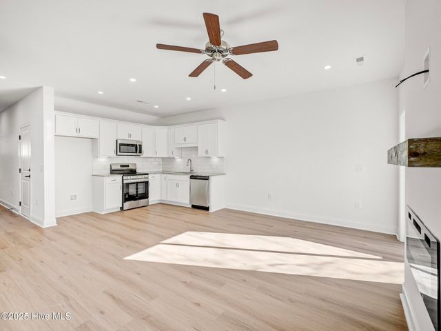 255 Townhome Lane 255, Southern Pines, NC 28387