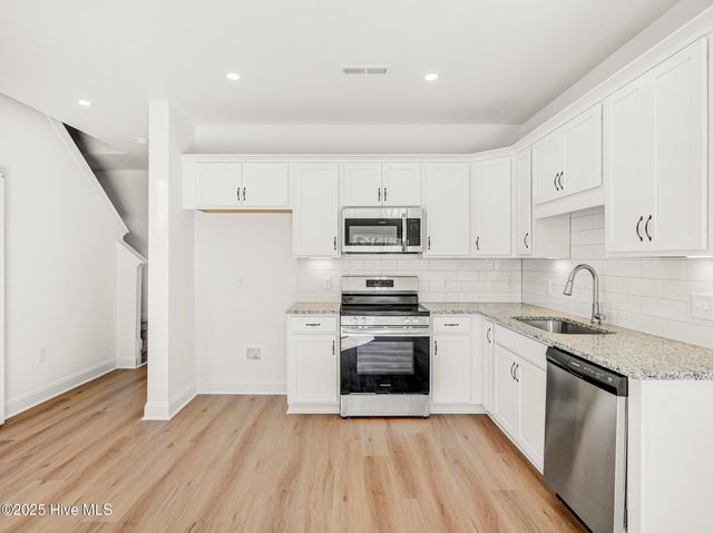 255 Townhome Lane 255, Southern Pines, NC 28387