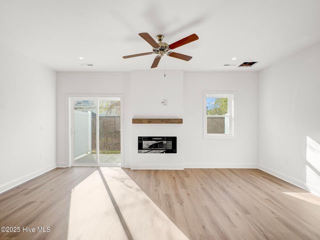 255 Townhome Lane 255, Southern Pines, NC 28387