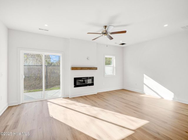 255 Townhome Lane 255, Southern Pines, NC 28387