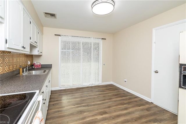 3945 Starboard RD, Chesapeake, VA 23321