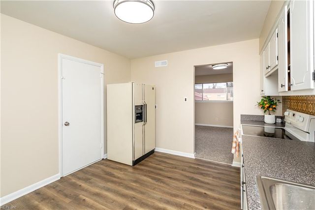 3945 Starboard RD, Chesapeake, VA 23321