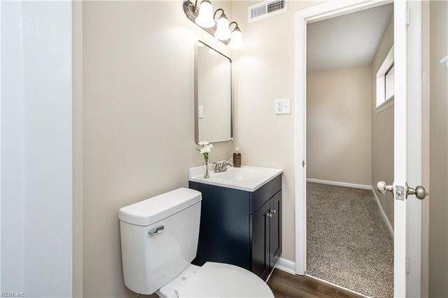 3945 Starboard RD, Chesapeake, VA 23321