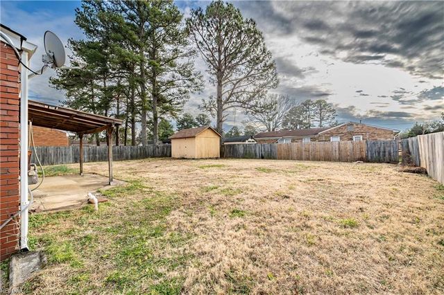 3945 Starboard RD, Chesapeake, VA 23321