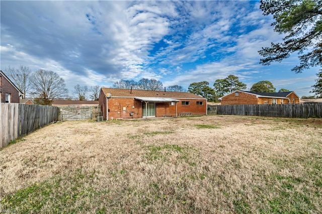 3945 Starboard RD, Chesapeake, VA 23321