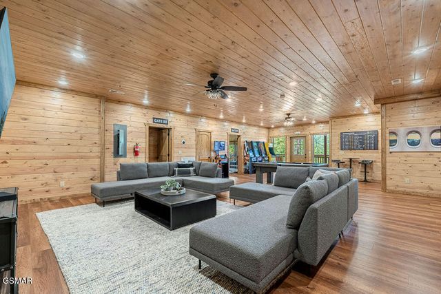 2852 Owens Rdg Way, Sevierville, TN 37876