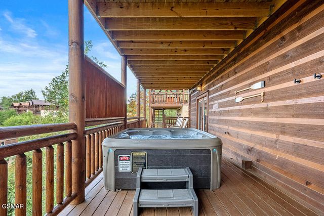 2852 Owens Rdg Way, Sevierville, TN 37876