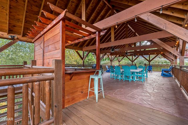 2852 Owens Rdg Way, Sevierville, TN 37876