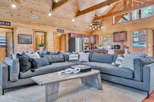 2852 Owens Rdg Way, Sevierville, TN 37876