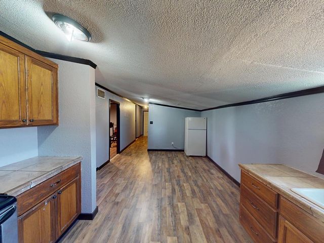 511 NW 4th St, Andrews, TX 79714