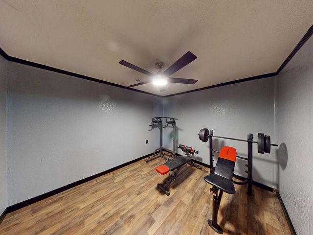 511 NW 4th St, Andrews, TX 79714