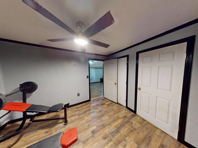 511 NW 4th St, Andrews, TX 79714