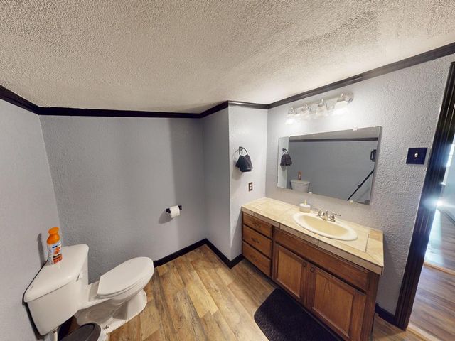 511 NW 4th St, Andrews, TX 79714