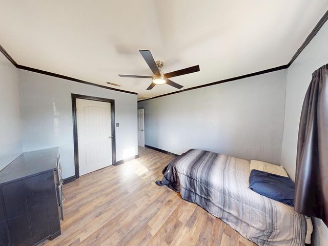 511 NW 4th St, Andrews, TX 79714