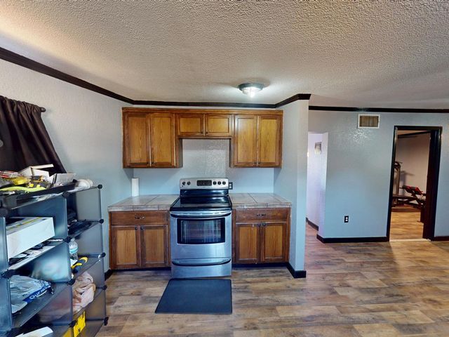 511 NW 4th St, Andrews, TX 79714