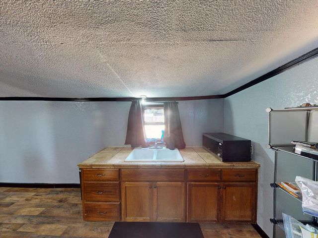 511 NW 4th St, Andrews, TX 79714