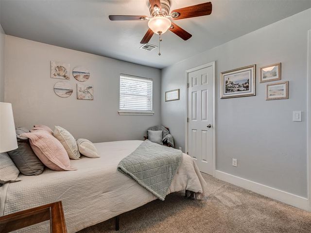 601 SW 9th Street, Moore, OK 73160