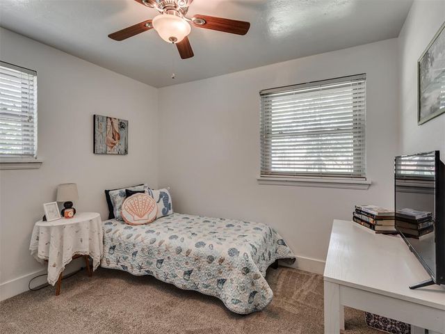 601 SW 9th Street, Moore, OK 73160