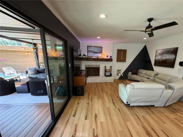 5438 E Walkerton St., Long Beach, CA 90808