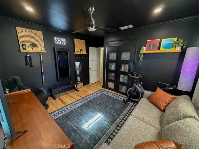5438 E Walkerton St., Long Beach, CA 90808