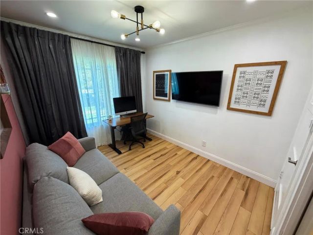 5438 E Walkerton St., Long Beach, CA 90808