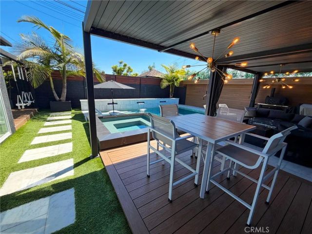 5438 E Walkerton St., Long Beach, CA 90808