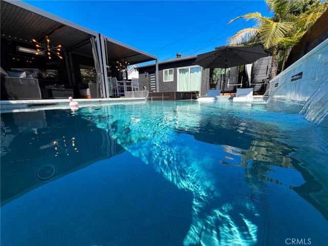5438 E Walkerton St., Long Beach, CA 90808