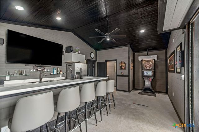 1236 Riverside Drive, Palacios, TX 77465