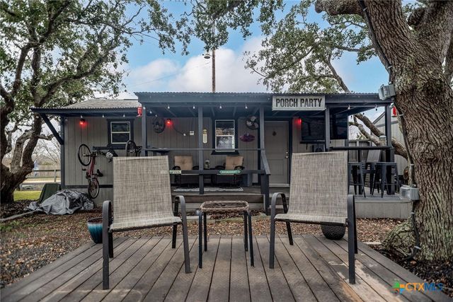 1236 Riverside Drive, Palacios, TX 77465