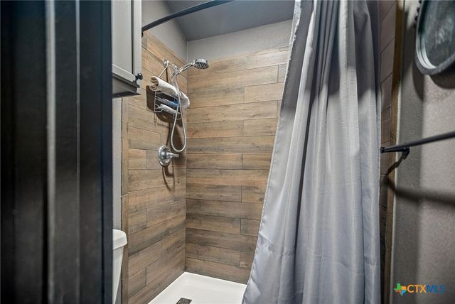 1236 Riverside Drive, Palacios, TX 77465