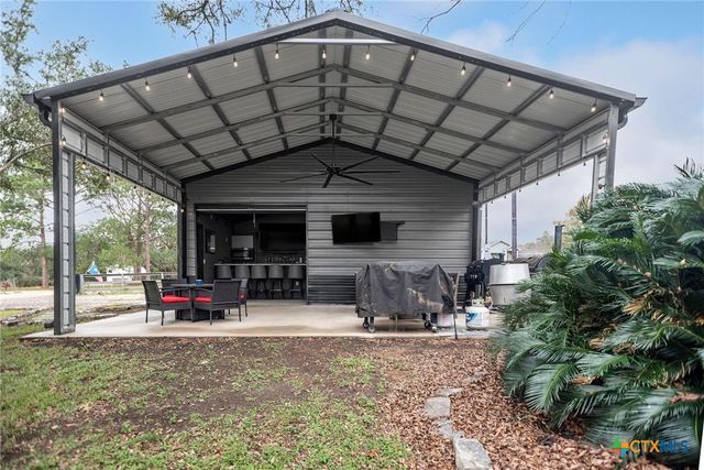 1236 Riverside Drive, Palacios, TX 77465