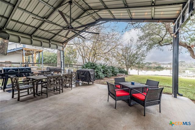 1236 Riverside Drive, Palacios, TX 77465