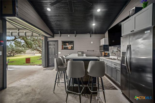 1236 Riverside Drive, Palacios, TX 77465