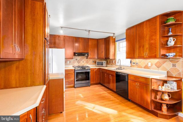 39 SUNNYVALE CT, Cockeysville, MD 21030