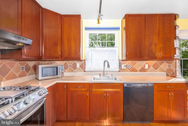 39 SUNNYVALE CT, Cockeysville, MD 21030