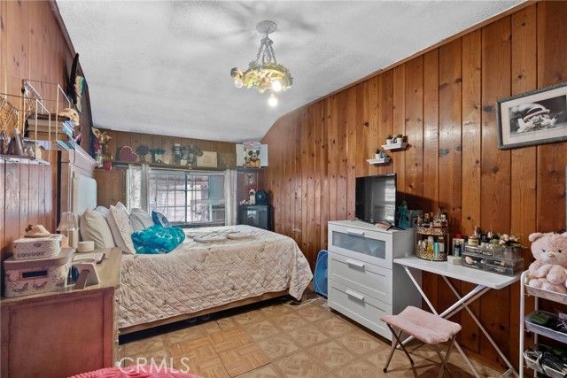 12323 Edgebrook Avenue, Lynwood, CA 90262