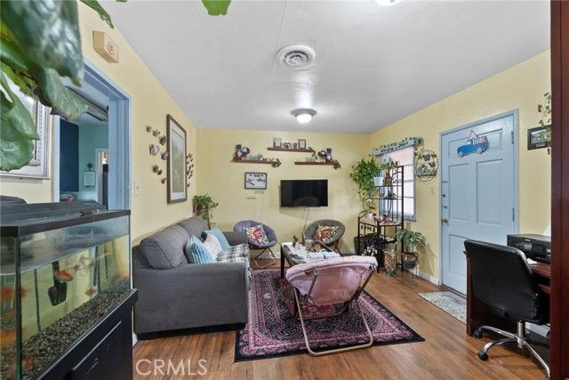 12323 Edgebrook Avenue, Lynwood, CA 90262