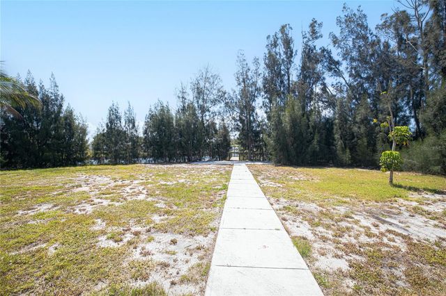 891 PALMETTO DRIVE NE, Port Charlotte, FL 33952