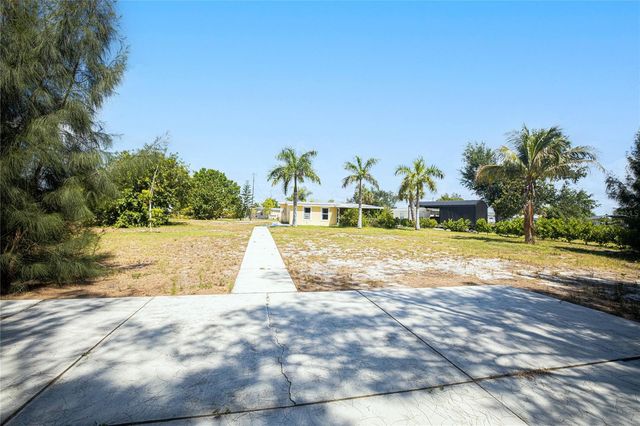 891 PALMETTO DRIVE NE, Port Charlotte, FL 33952