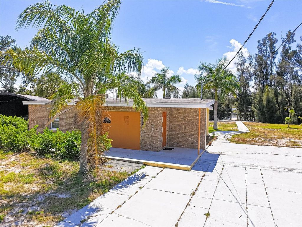 891 PALMETTO DRIVE NE, Port Charlotte, FL 33952