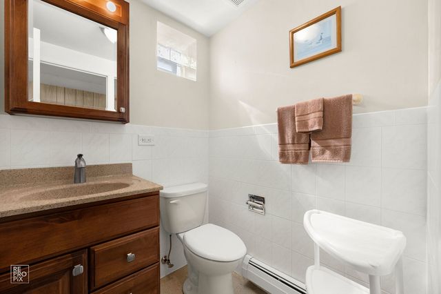 9972 Ivanhoe Avenue, Schiller Park, IL 60176