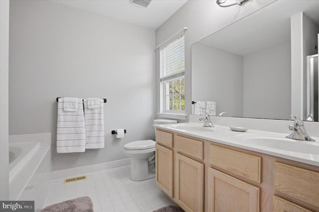 325 GREEN VIEW CT, Plymouth Meeting, PA 19462