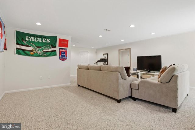 325 GREEN VIEW CT, Plymouth Meeting, PA 19462