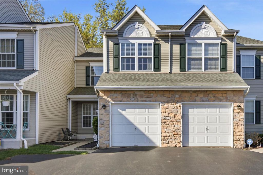 325 GREEN VIEW CT, Plymouth Meeting, PA 19462