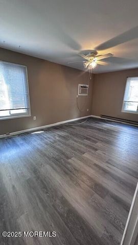 118 Amberly Drive J, Manalapan, NJ 07726