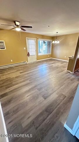 118 Amberly Drive J, Manalapan, NJ 07726